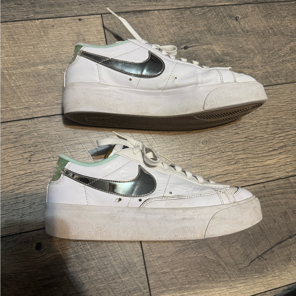 Women's Nike Shoes